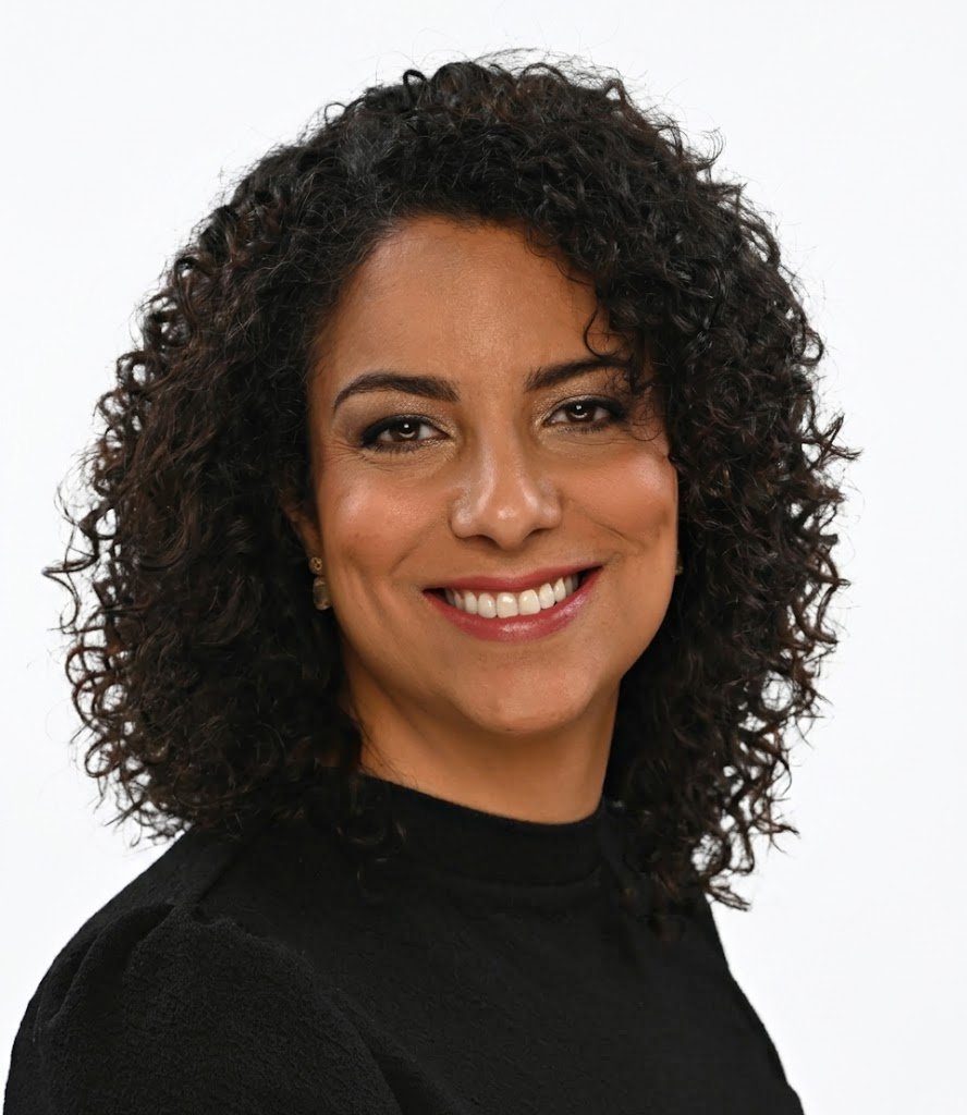 Portrait of Rita Khan, Founder and Principal Advisor of ShaperDX